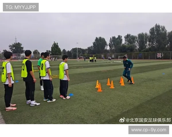 江苏南通足球队新赛季备战情况全解析球员目标与教练团队规划深度采访 江苏南通足球队新赛季备战情况全解析球员目标与教练团队规划深度采访