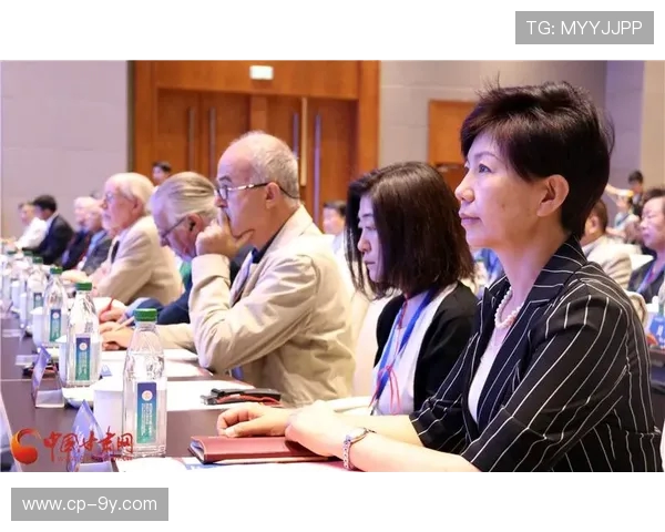 全面探讨足球教练与球员默契打造高效胜利团队的核心策略与实践方法